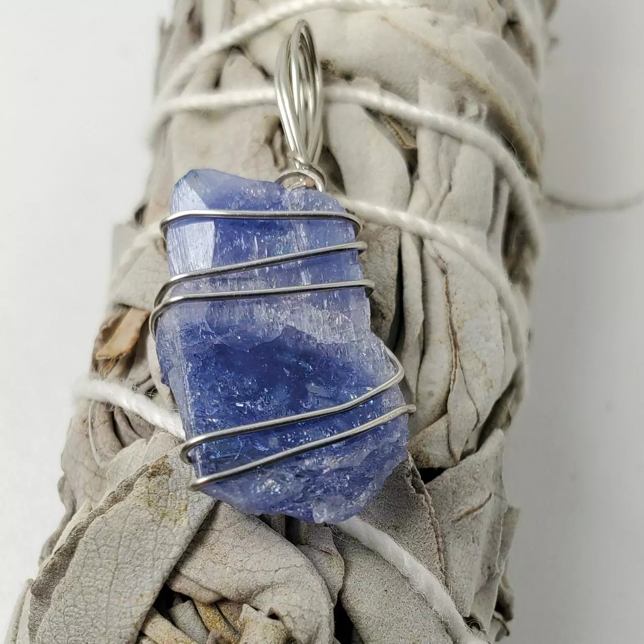 plant/Natural, Untreated Tanzanite Pendant-0