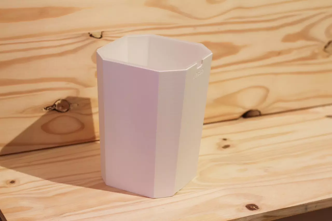 plant/The XL Spicy Vessel - White - Interior pot 6 x 7”-1