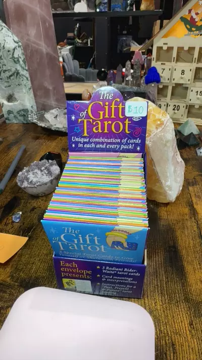 plant/Mystery Three-Card Tarot Reading-0-thumbnail