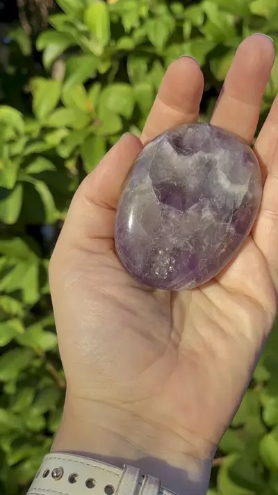 plant/Chevron “Dream” Amethyst Palmstone AA Quality-6-thumbnail