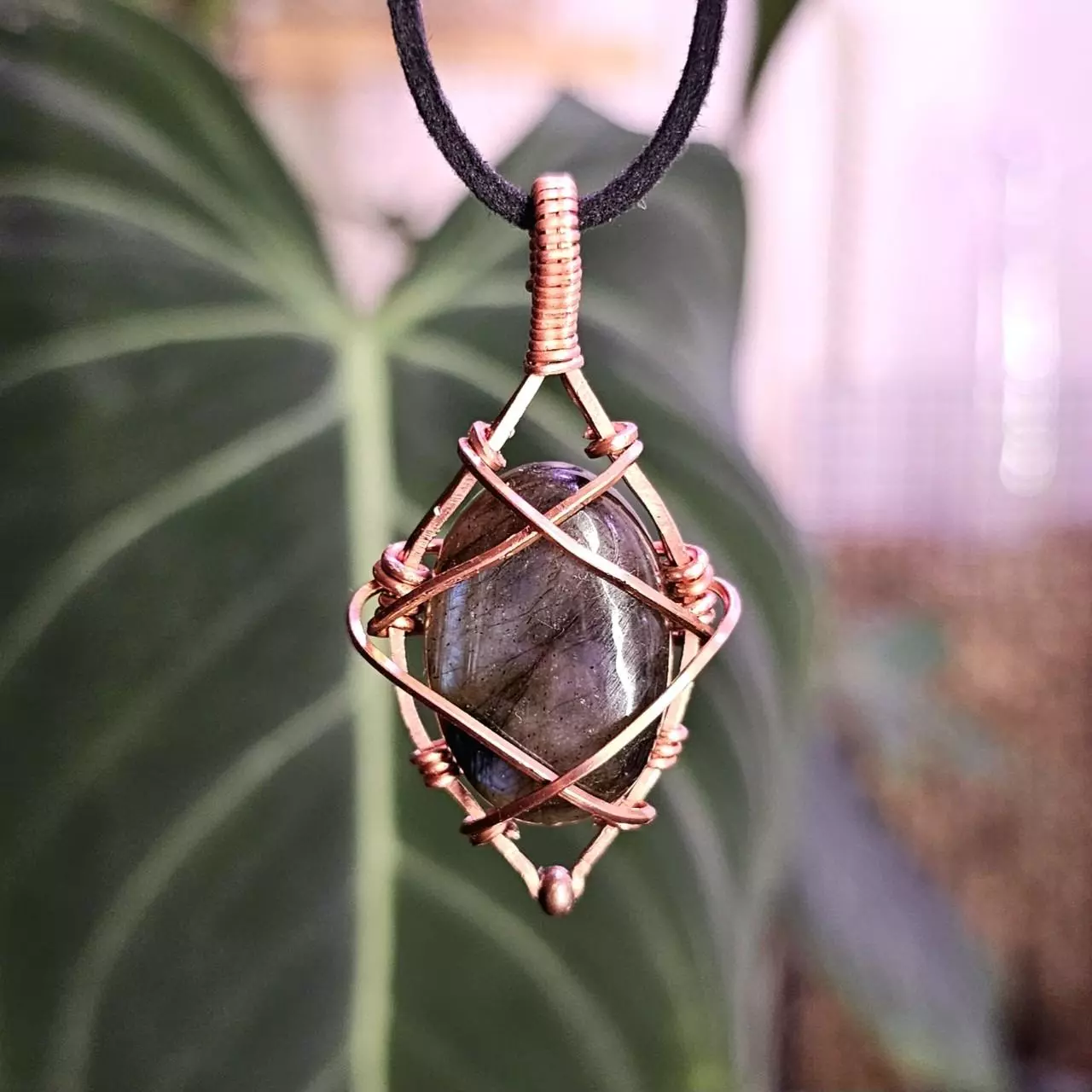 plant/Handcrafted Wire Wrapped Labradorite Pendant-1