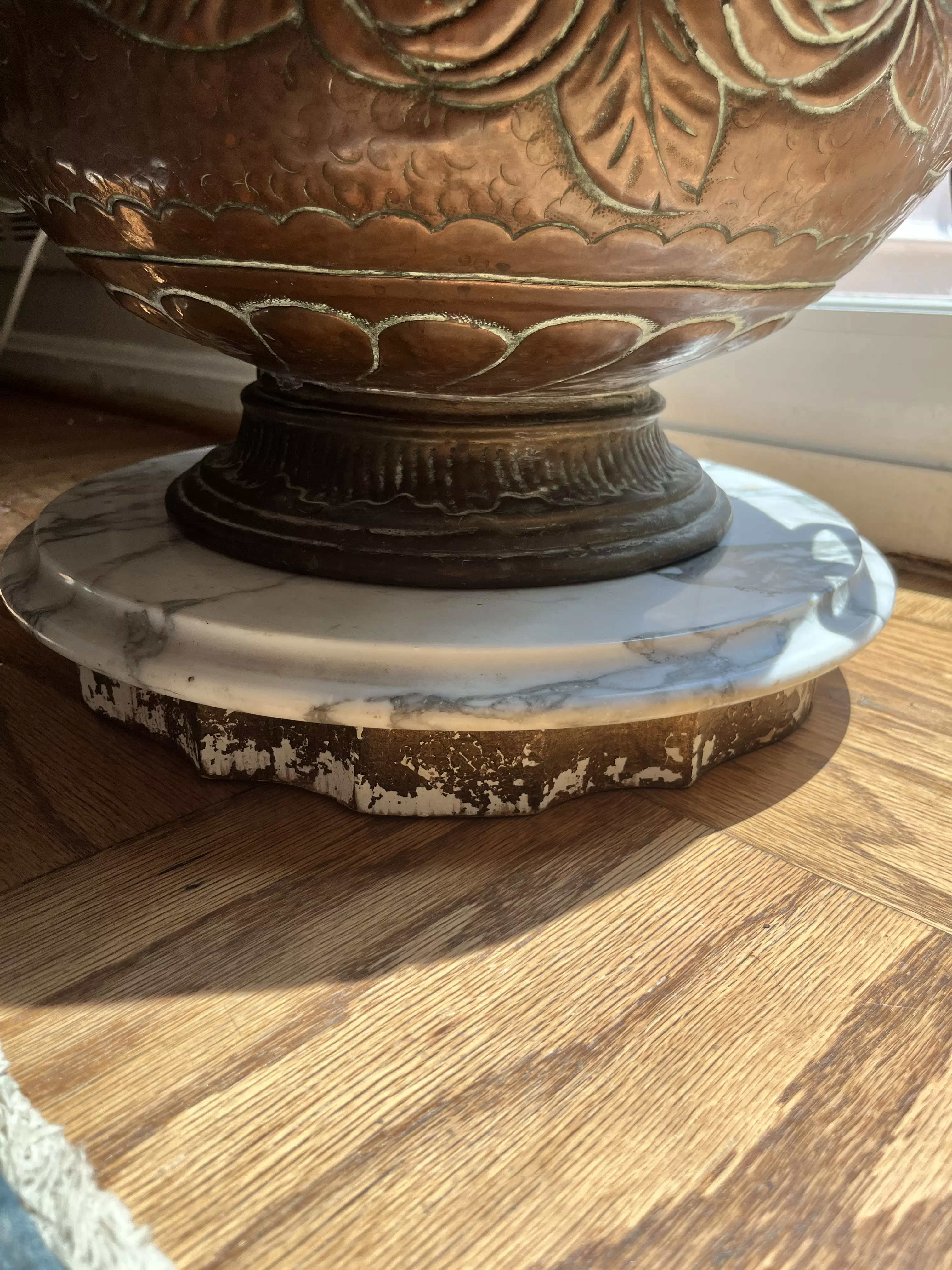 plant/Florentine and Marble Platform-0