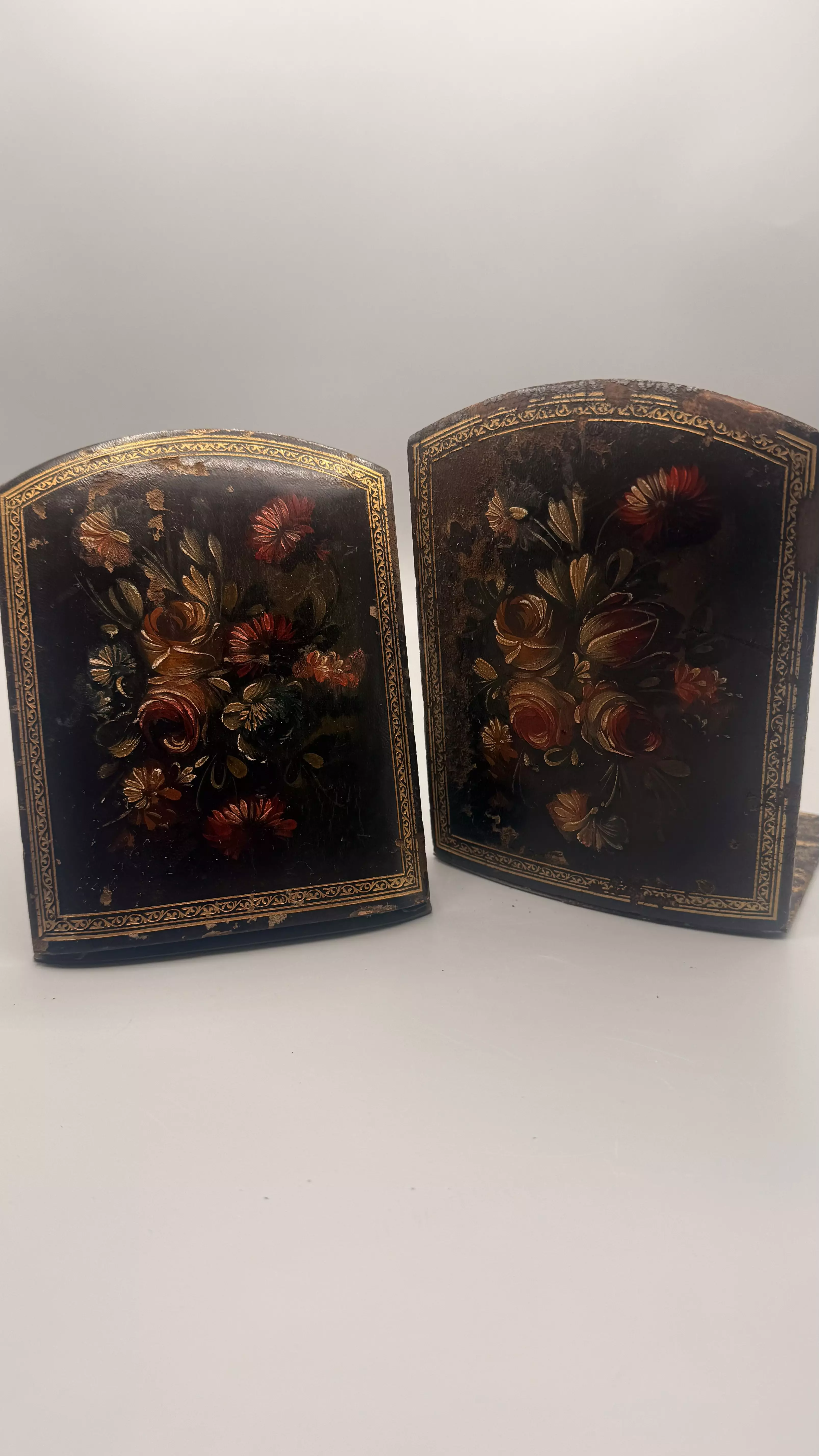 plant/Vintage Italian Florentine Wood Bookends Moody Black Hand Painted Florals -0