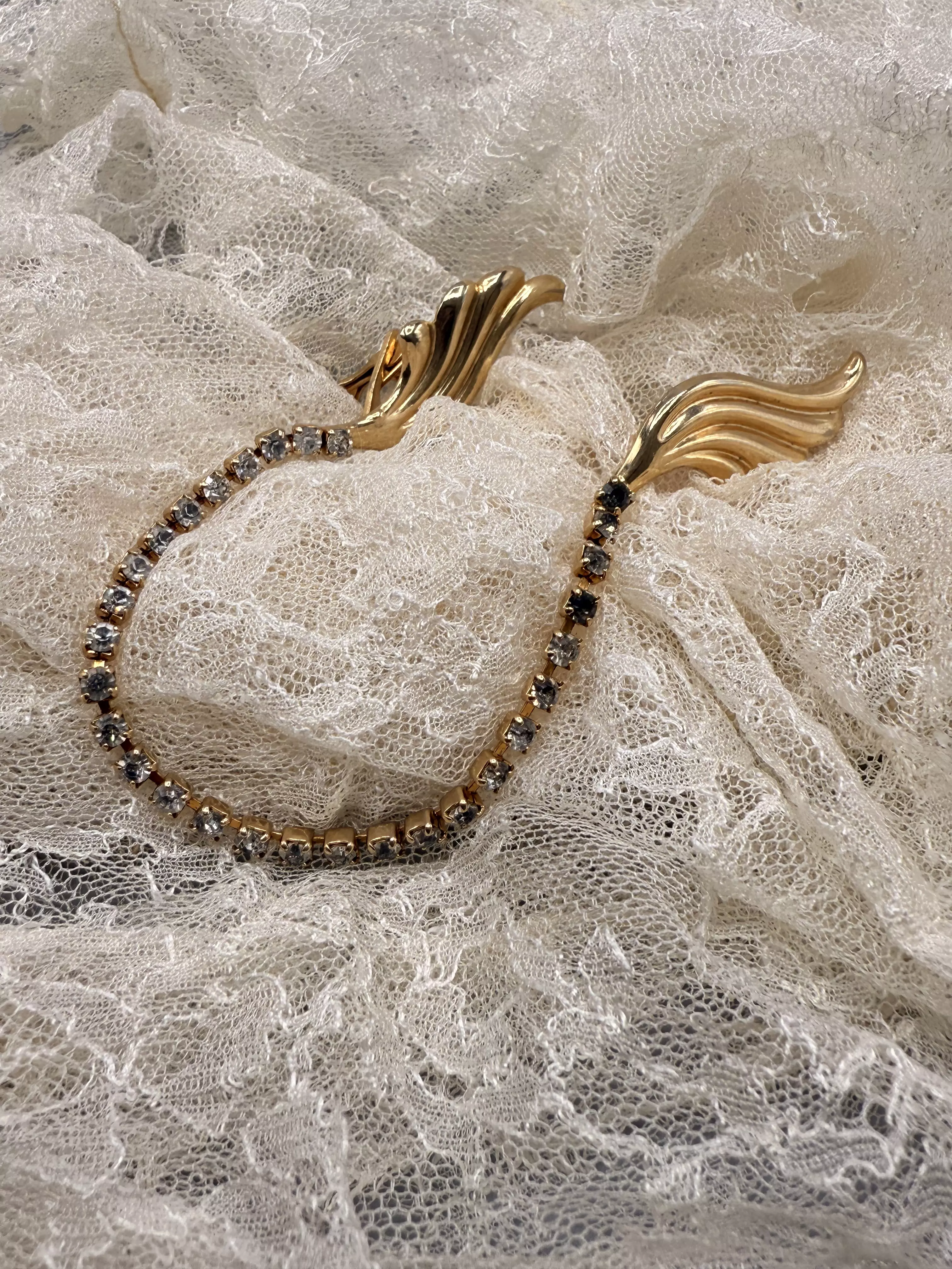 plant/ r1 Florentine gold finish sweater clip-0