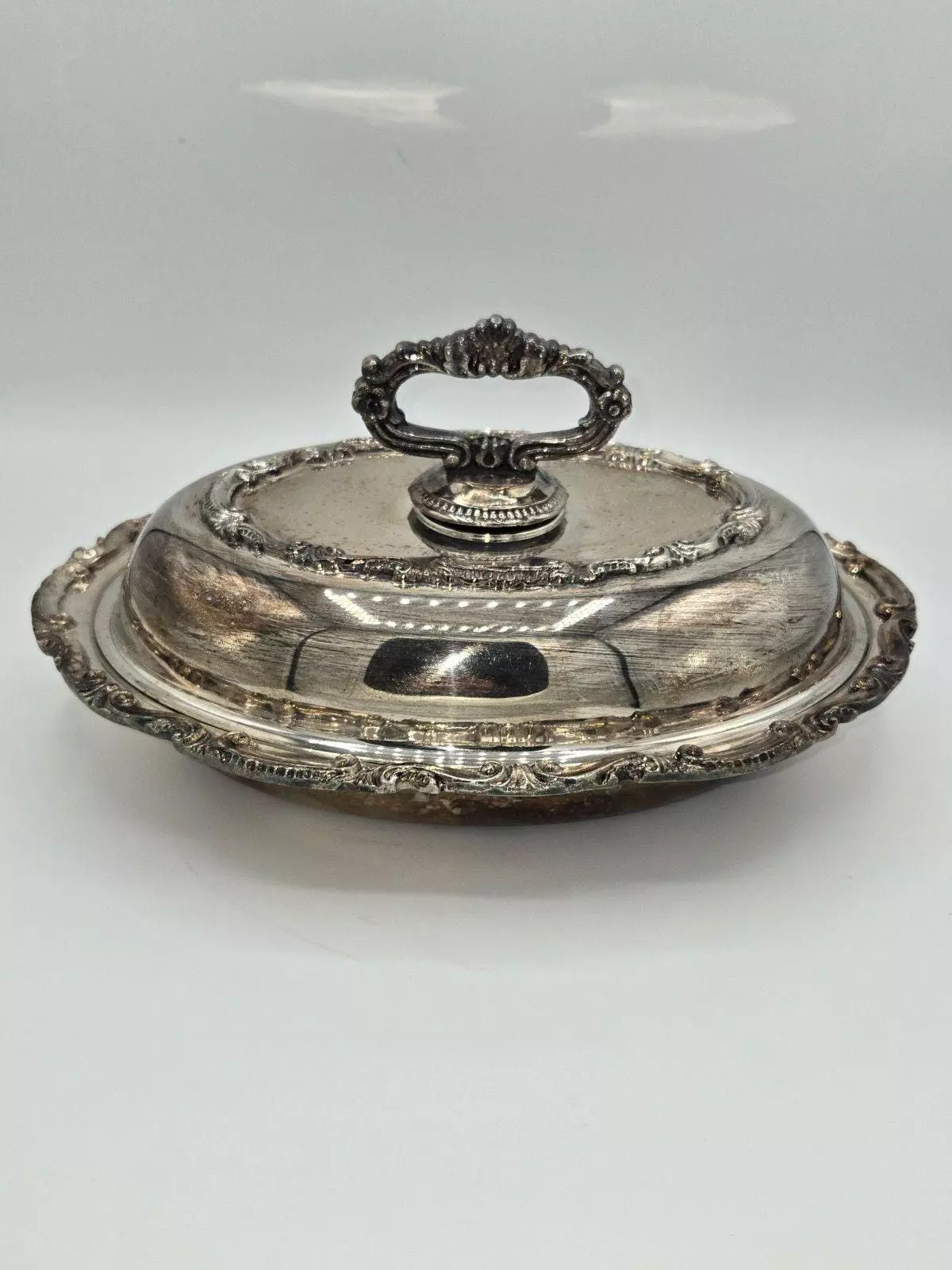 plant/Goldfeder Silverware Company Silver Plated Covered Vegetable Dinner Service Dish-0