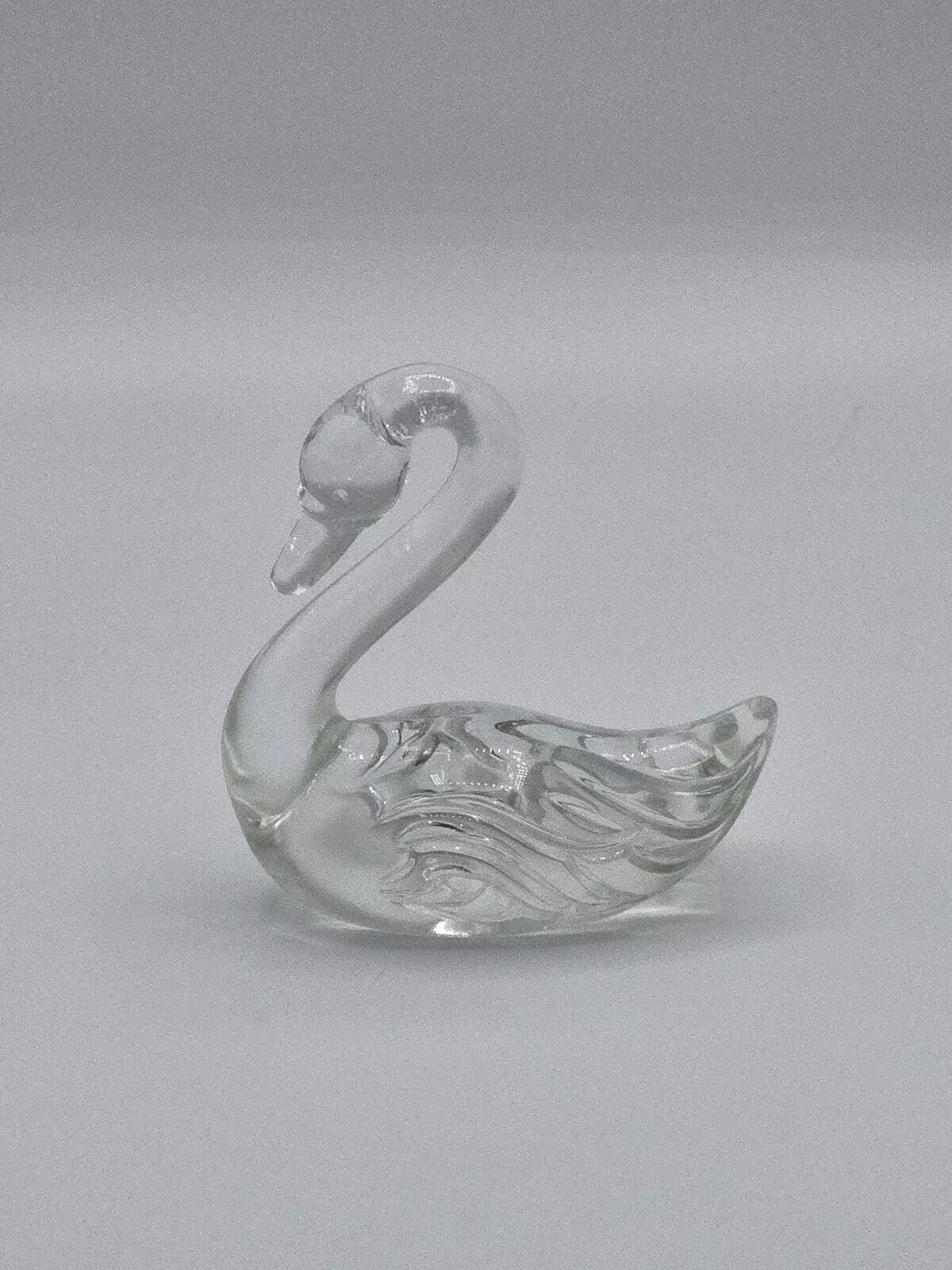 plant/Fenton Vintage Clear Crystal Swan Figurine-0