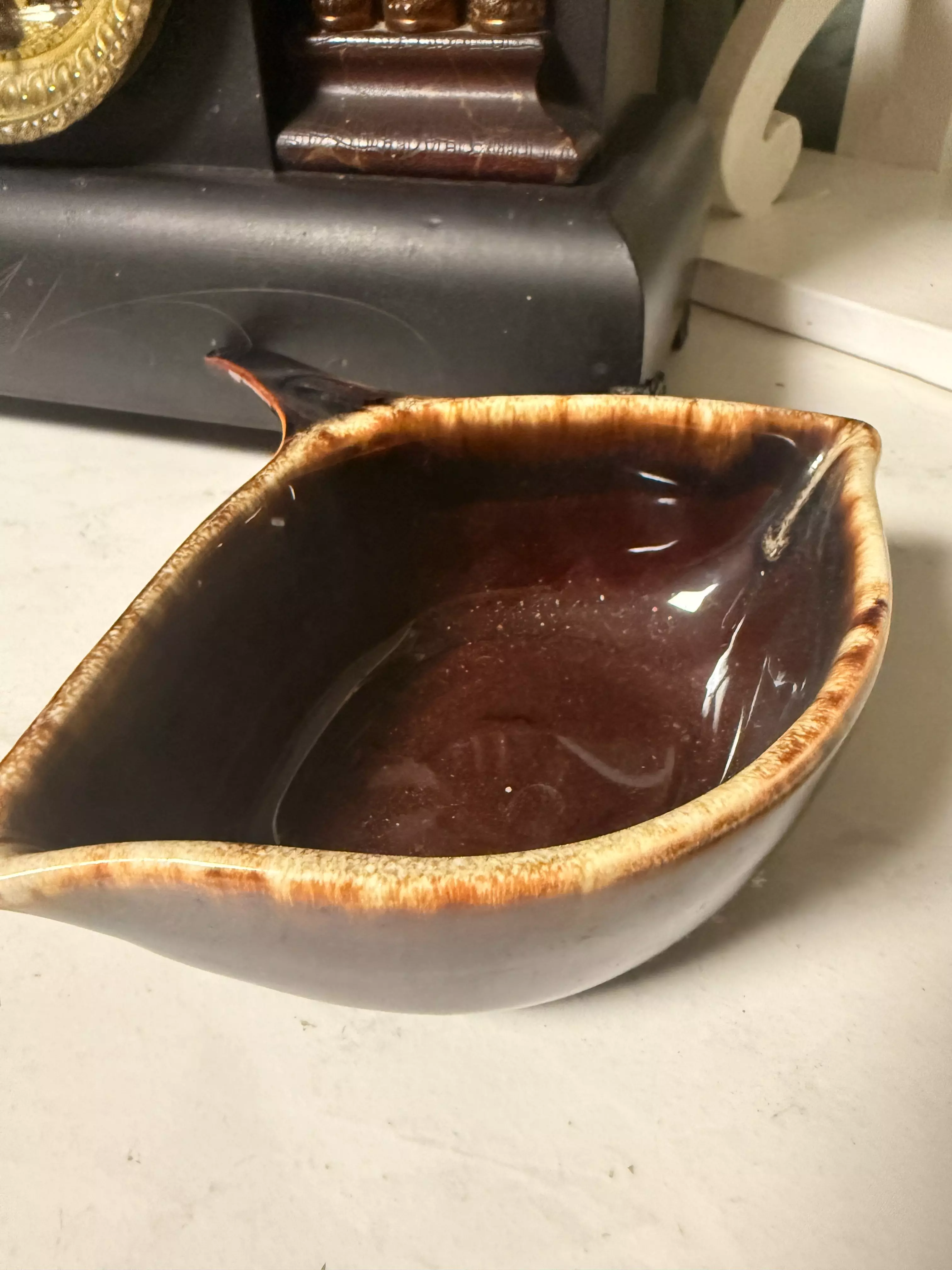 plant/6 in tub Pfaltzgraff Gourmet Brown Drip Gravy Boat. -0