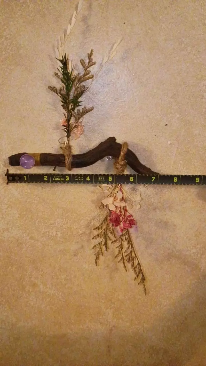 plant/Small wildflower driftwood wall hanger.-0