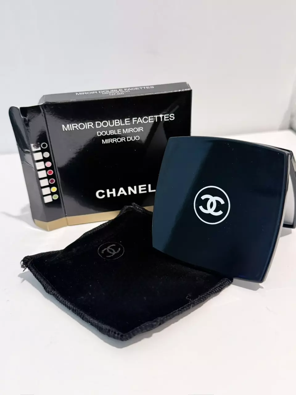 plant/Chanel double compact mirror Limited Novelty *Black*-0