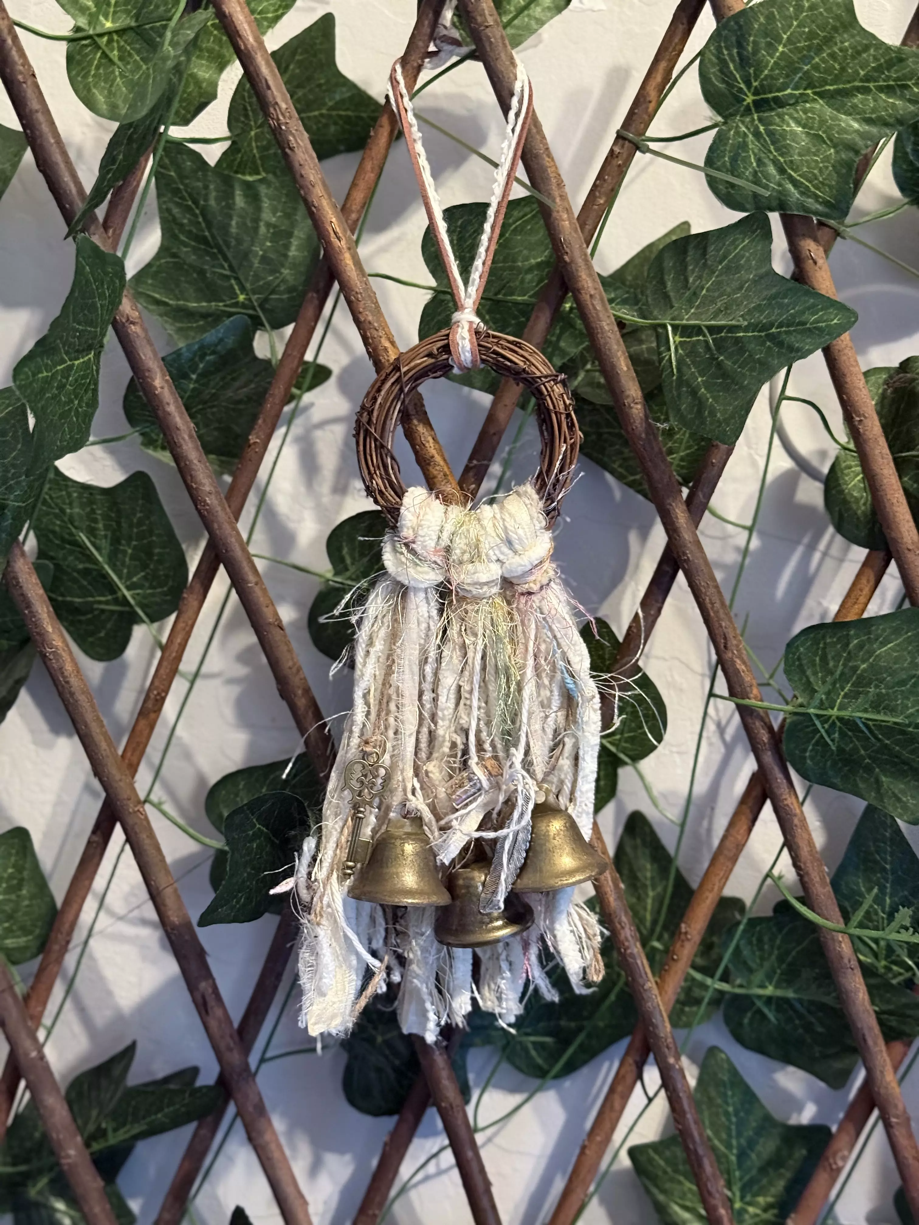 plant/Cream witch bells-0