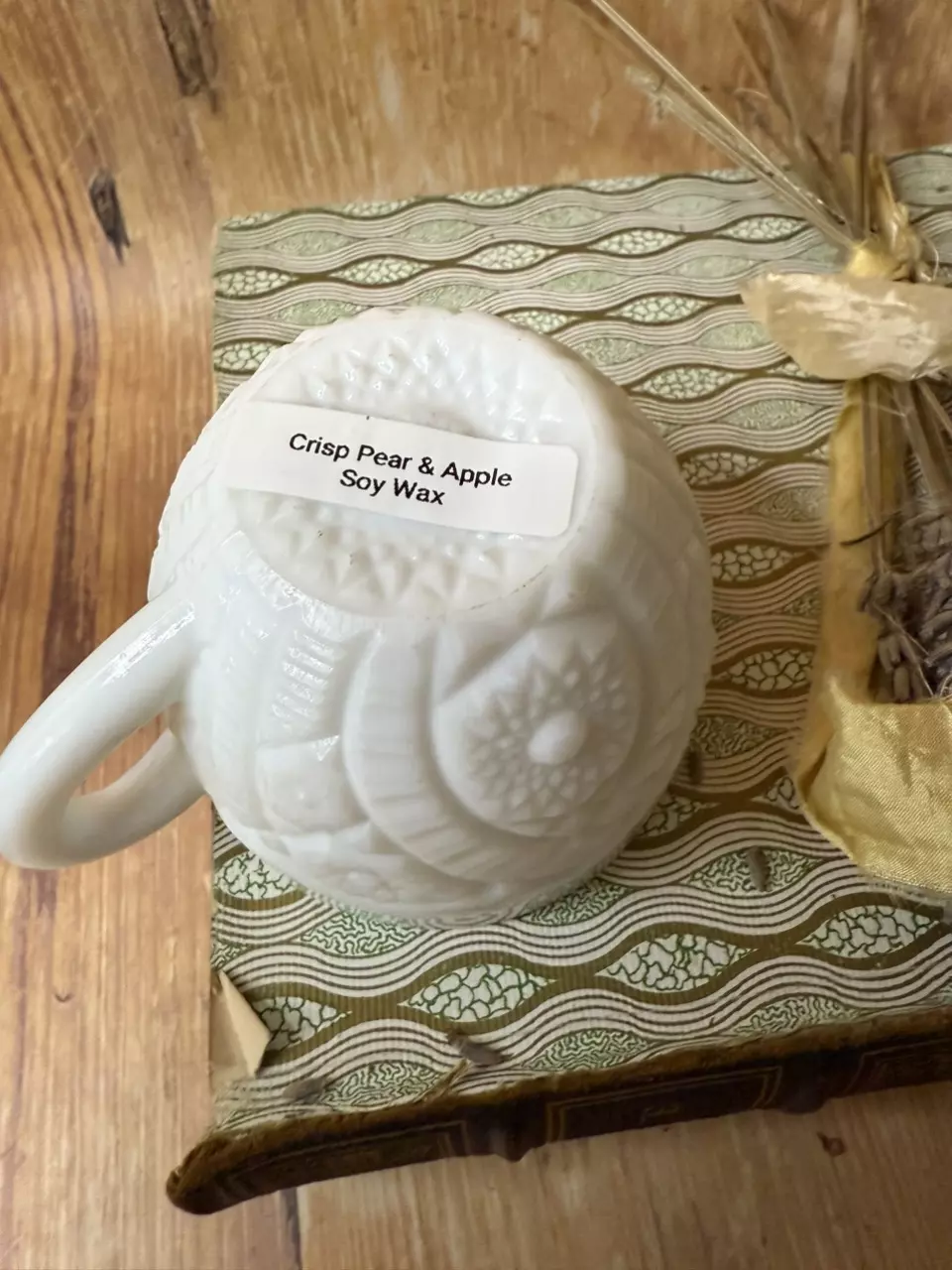 plant/#47 — Vintage Milk Glass Mug Candle – “Crisp Pear & Apple” Soy Wax-1