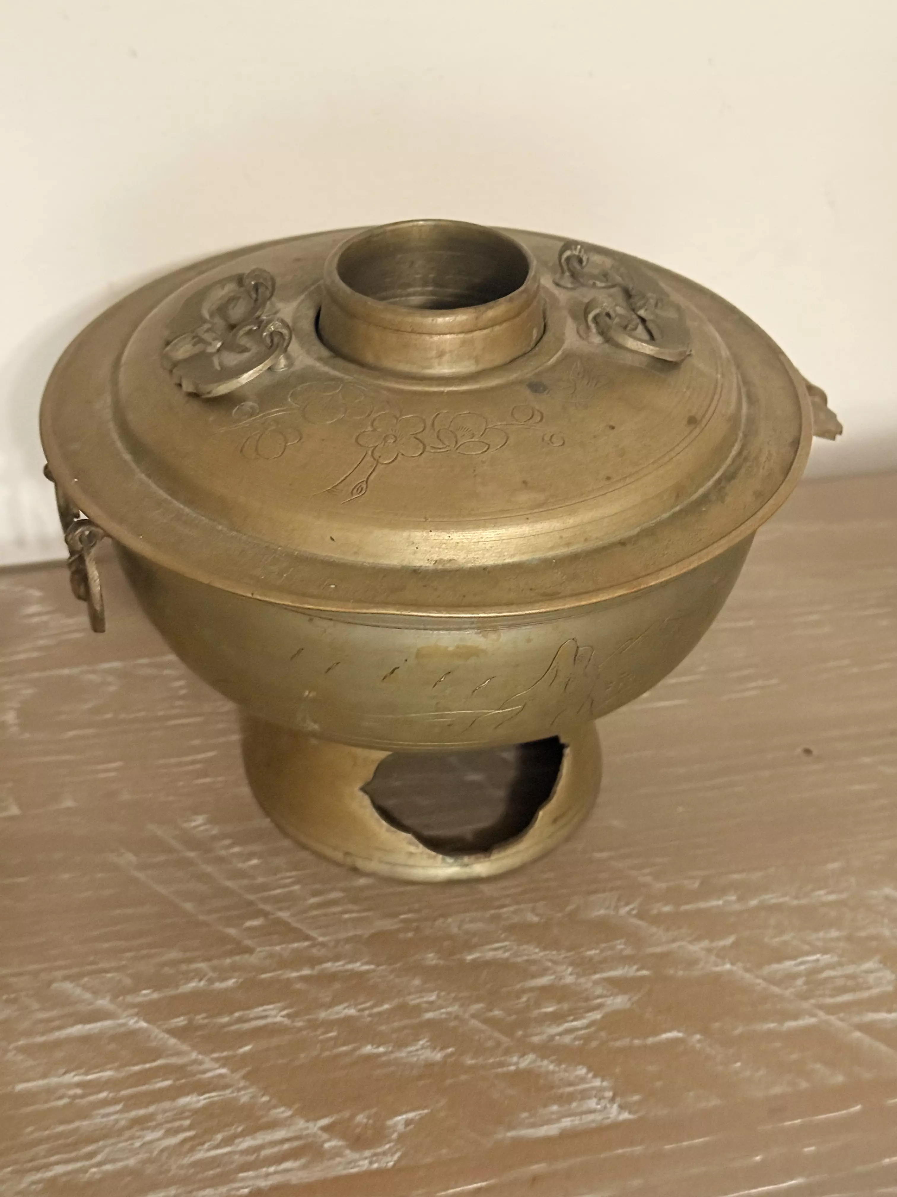plant/ANTIQUE LATE QING DYNASTY KOREAN BRONZE HOT POT-0