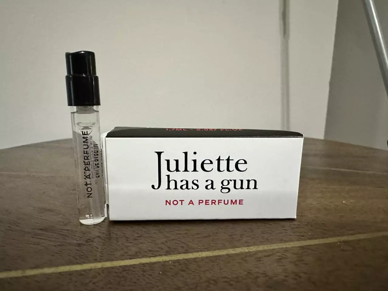plant/Juliette has a gun- NOT A PERFUME - 1.7 mL-0