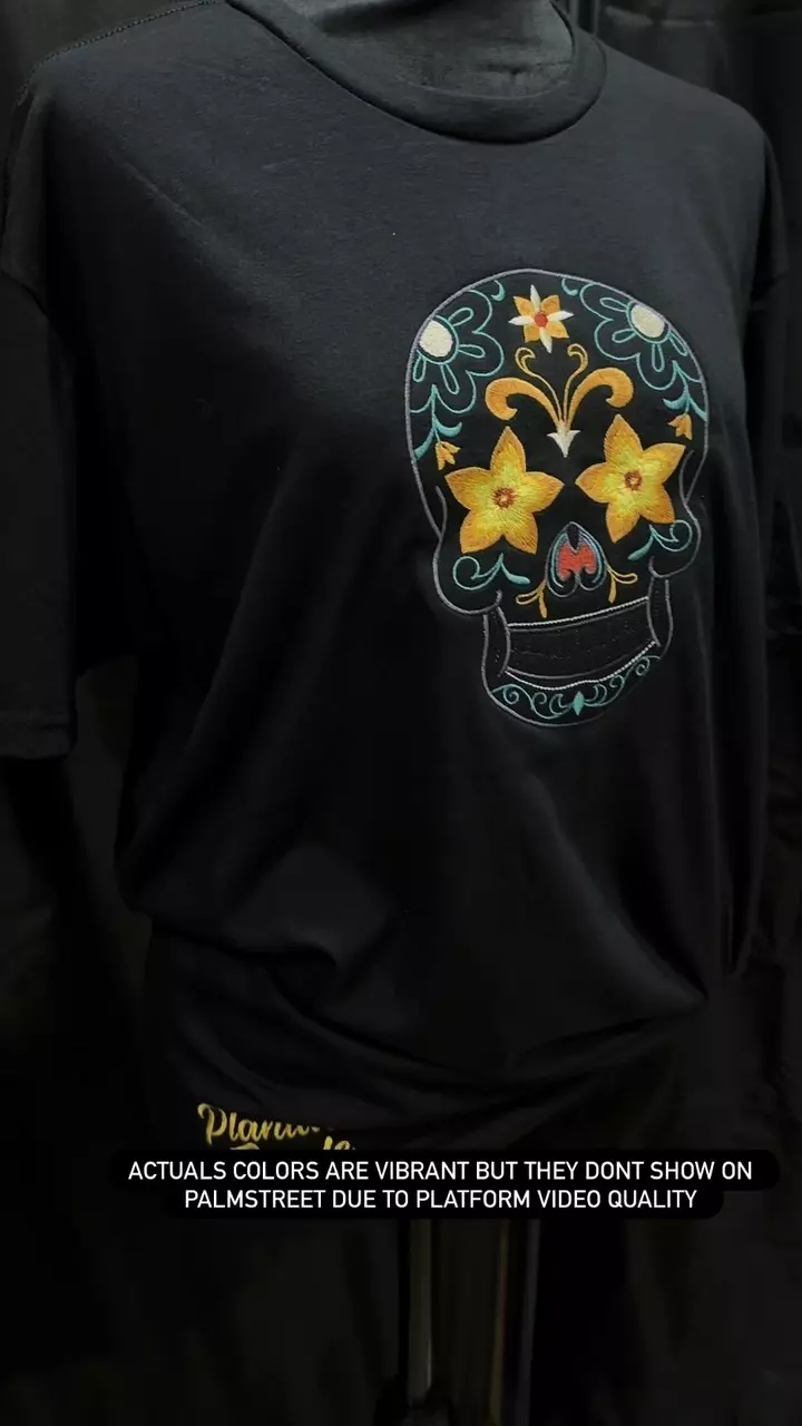 plant/NEW* Dia de los muertos - Embroidered w/ Hoya blooms eyes - Buy and Dm me size-1