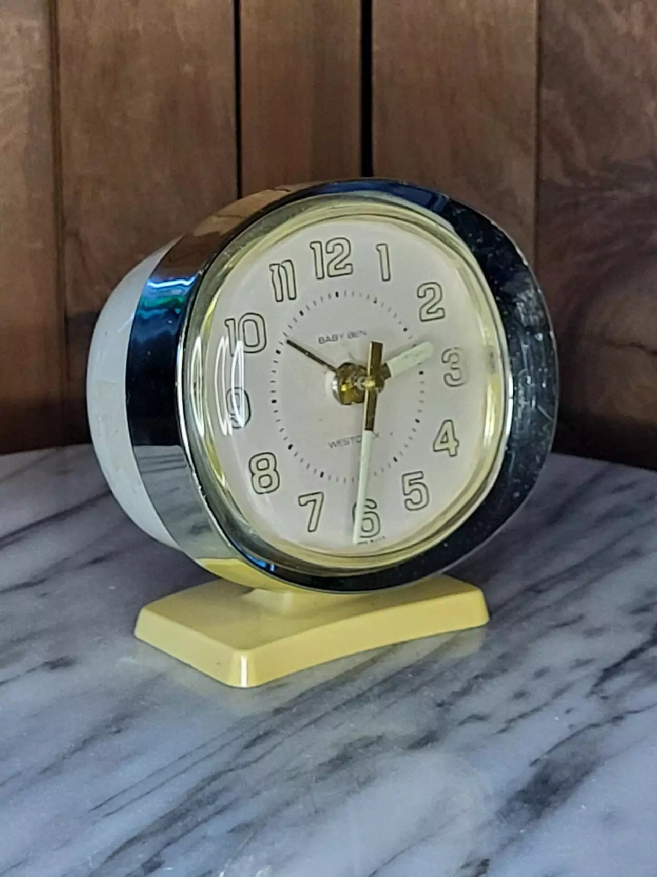 plant/Baby Ben Wind up Clock-1