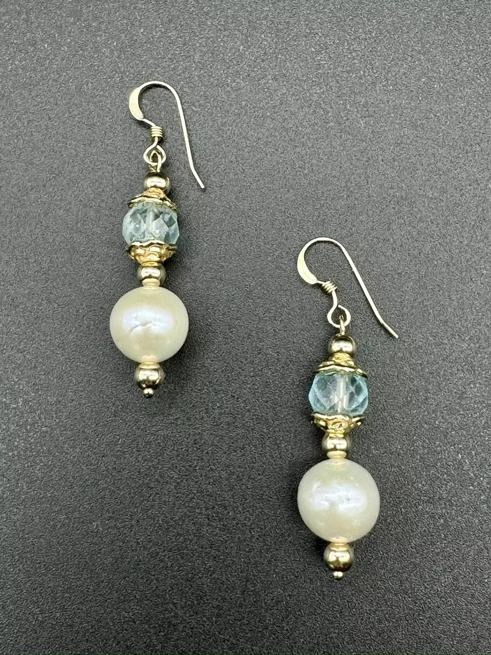 plant/Genuine natural blue topaz and freshwater cultured Edison white pearl earrings-0