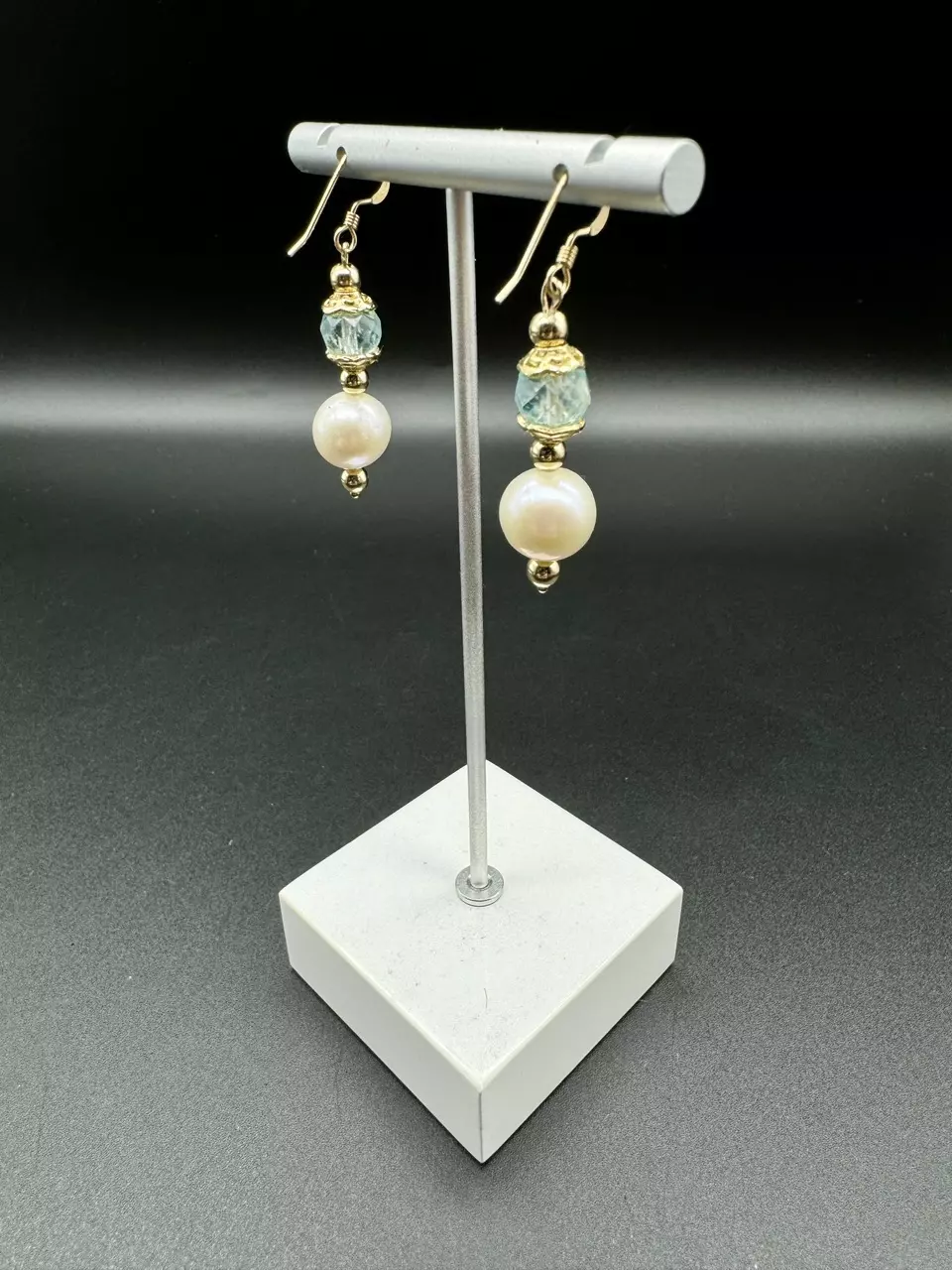 plant/Genuine natural blue topaz and freshwater cultured Edison white pearl earrings-1