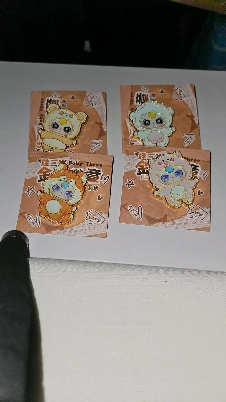 plant/Baby Three pins set of 4-0