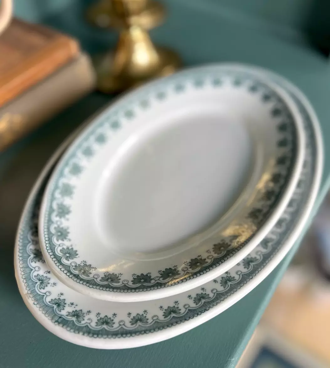 plant/Antique Restaurant Ware Platters - SET-0