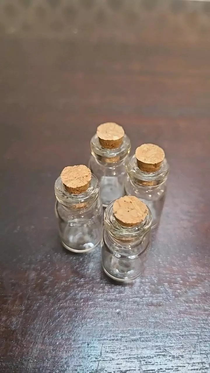 plant/NEW Set of 4 Tiny Glass Vials-0