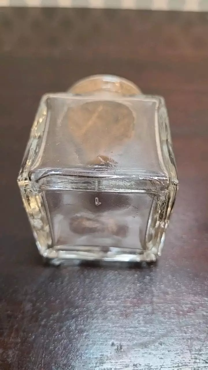 plant/NEW Glass Square Jar with Cork-1