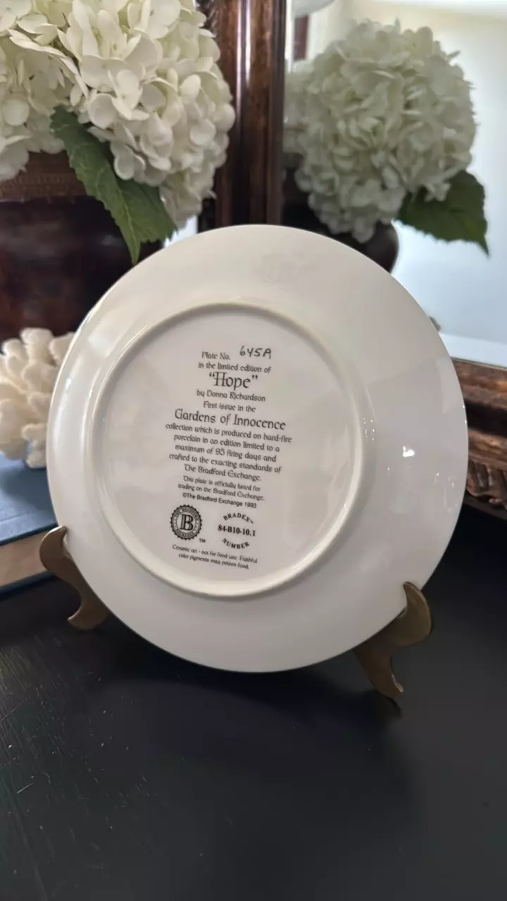 plant/“Hope” Collector Plate by Donna Richardson – 1993 Bradford Exchange-1
