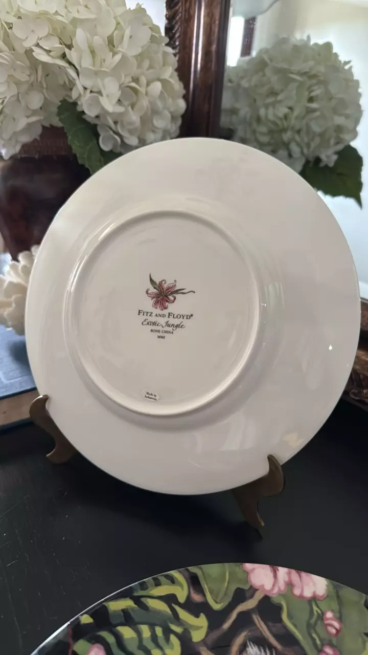 plant/Fitz & Floyd “Exotic Jungle” Monkey Bone China Plate – 9.25”-1