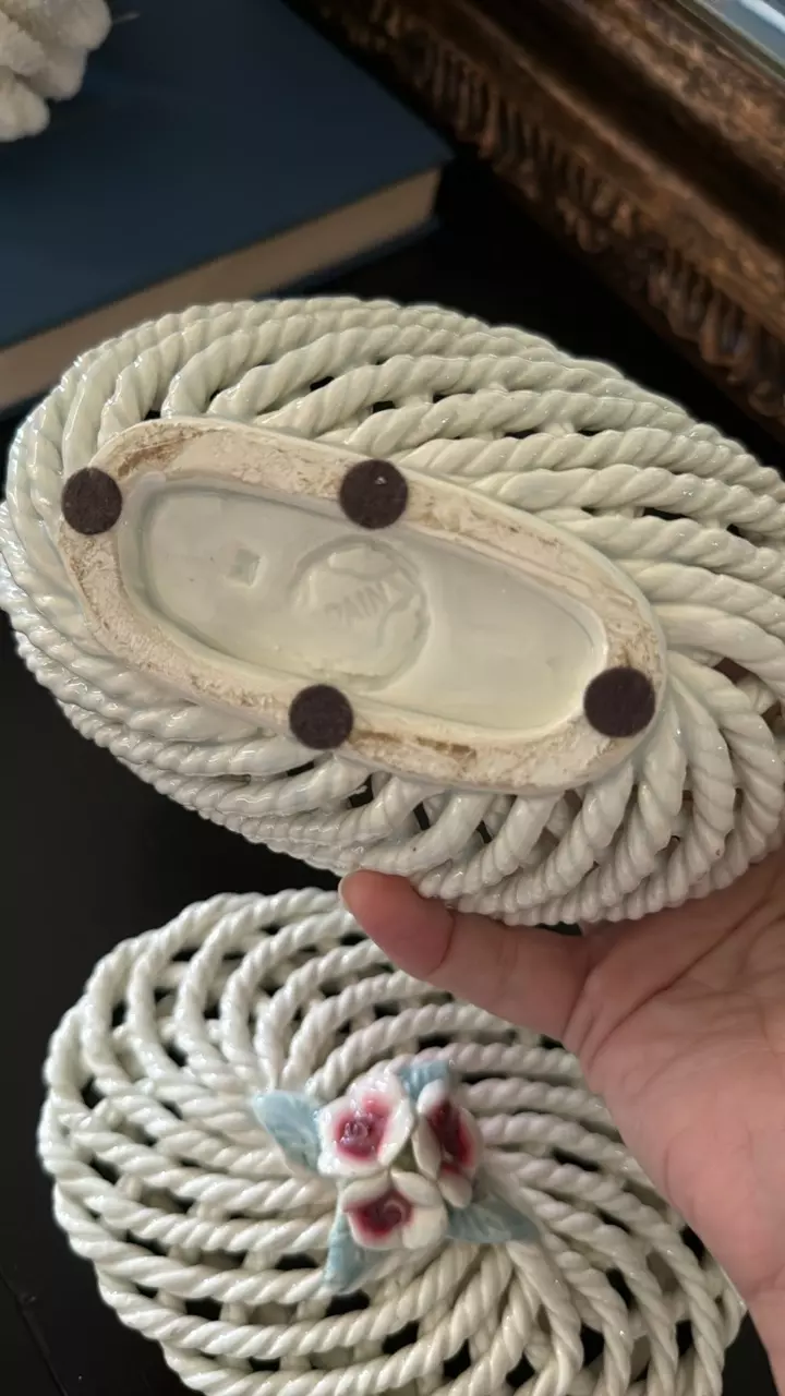 plant/Vintage Rope Porcelain Trinket Box with Rose Lid – Made in Spain-4