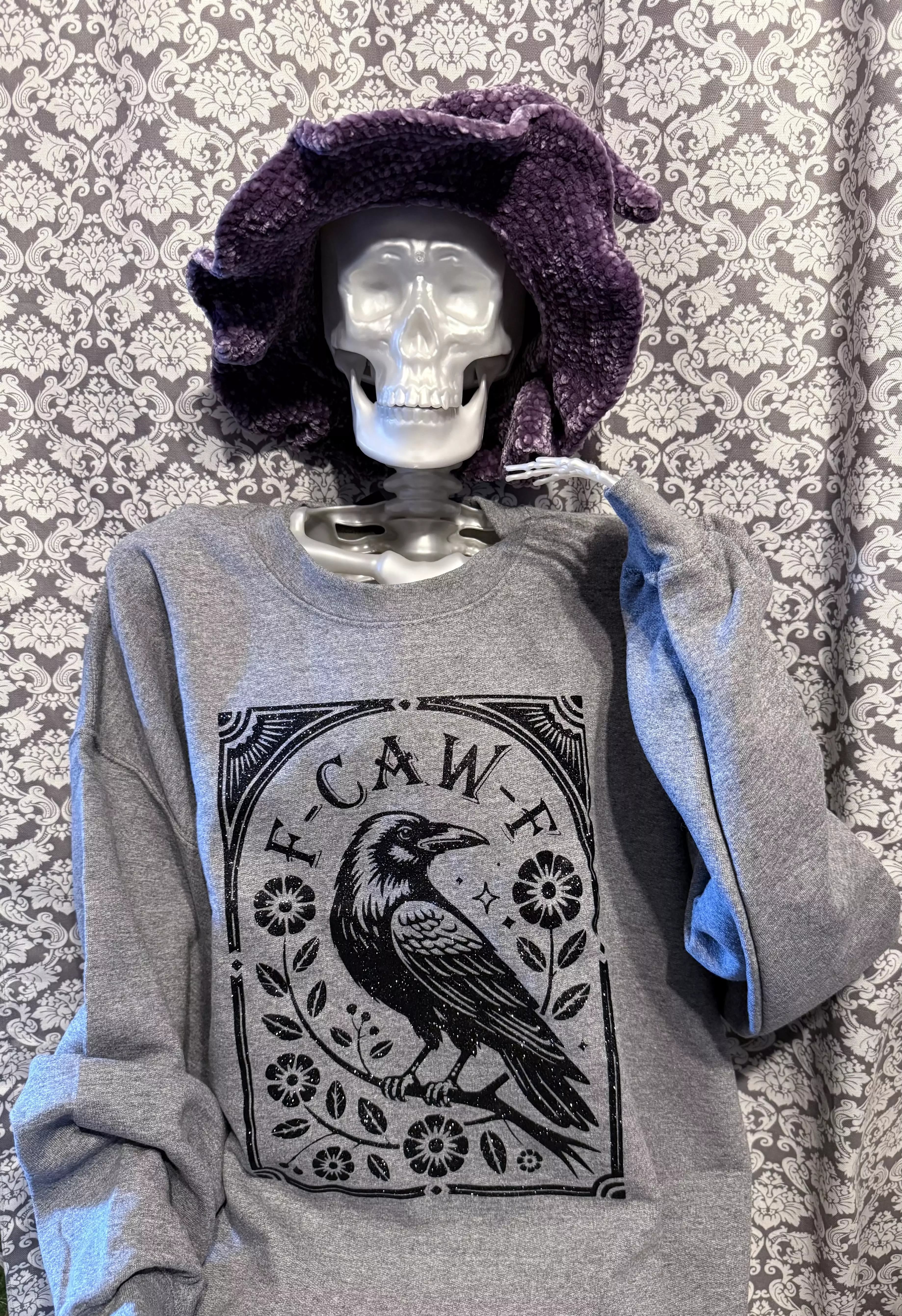plant/F-CAW-F crewneck-0
