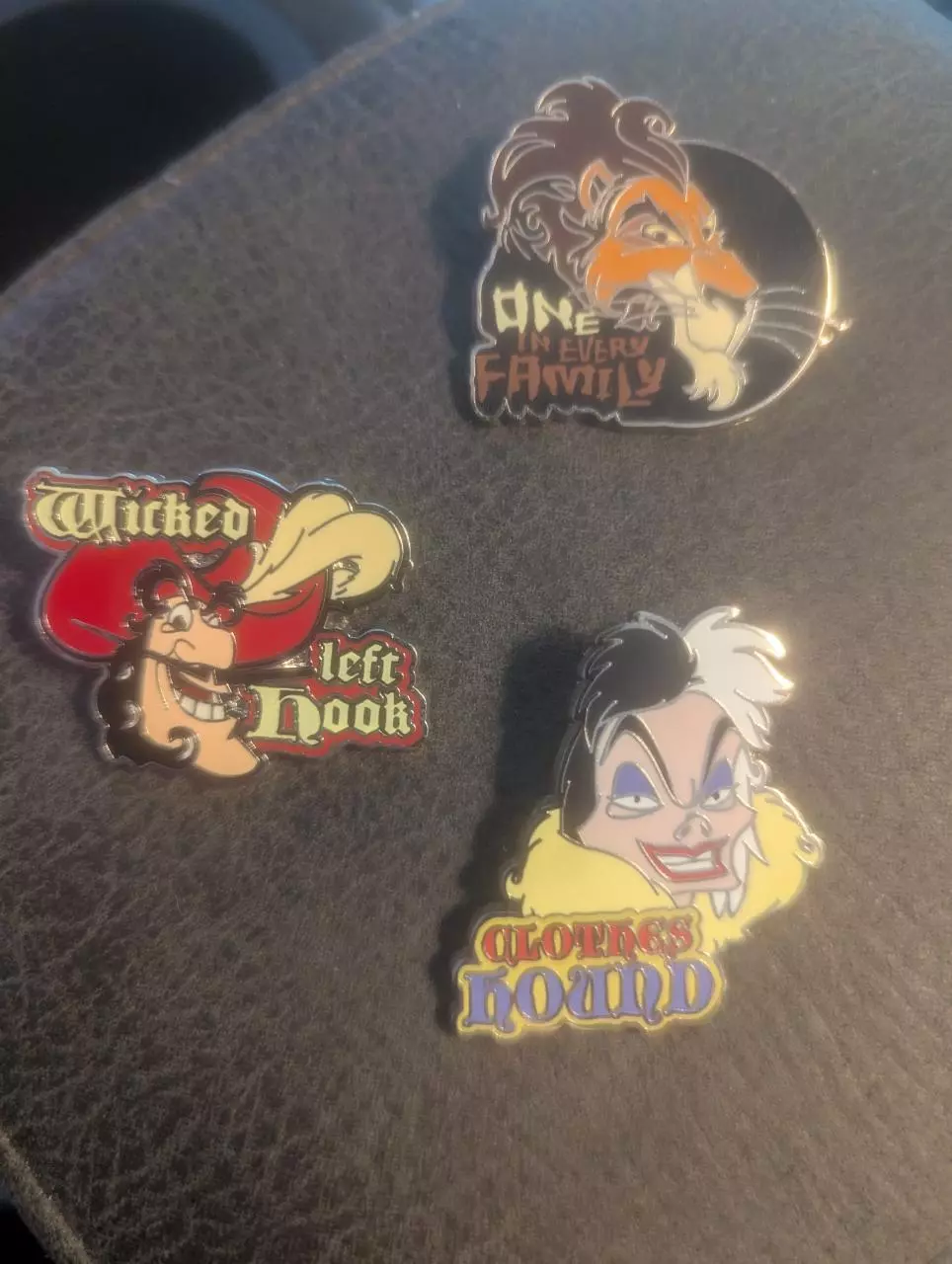plant/Disney Villain pin set-0