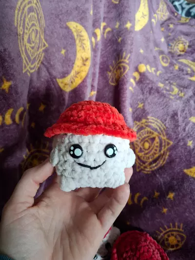 plant/Mini baby mushies- red cap-1-thumbnail