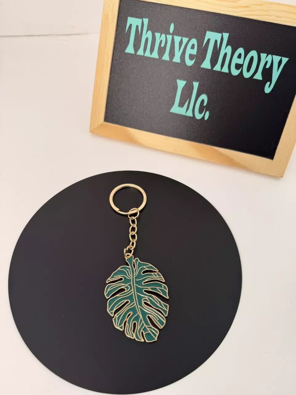 plant/Monstera Keychain-0