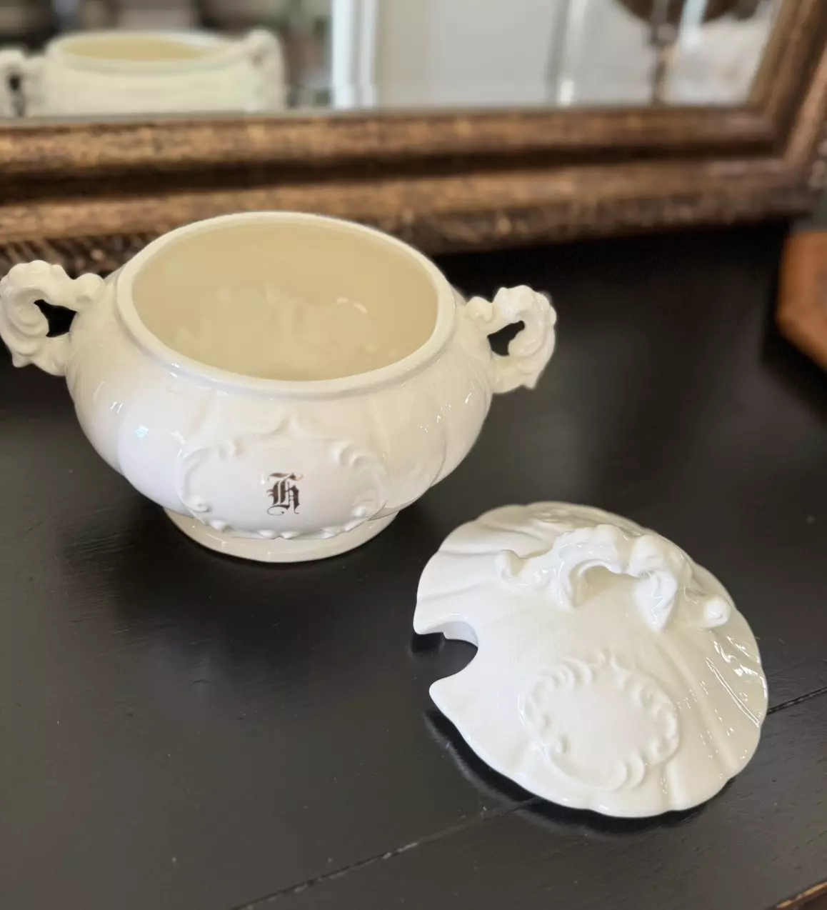 plant/White Ceramic Lidded Tureen – Hobbyist Piece (Dated 11/9/65)-1
