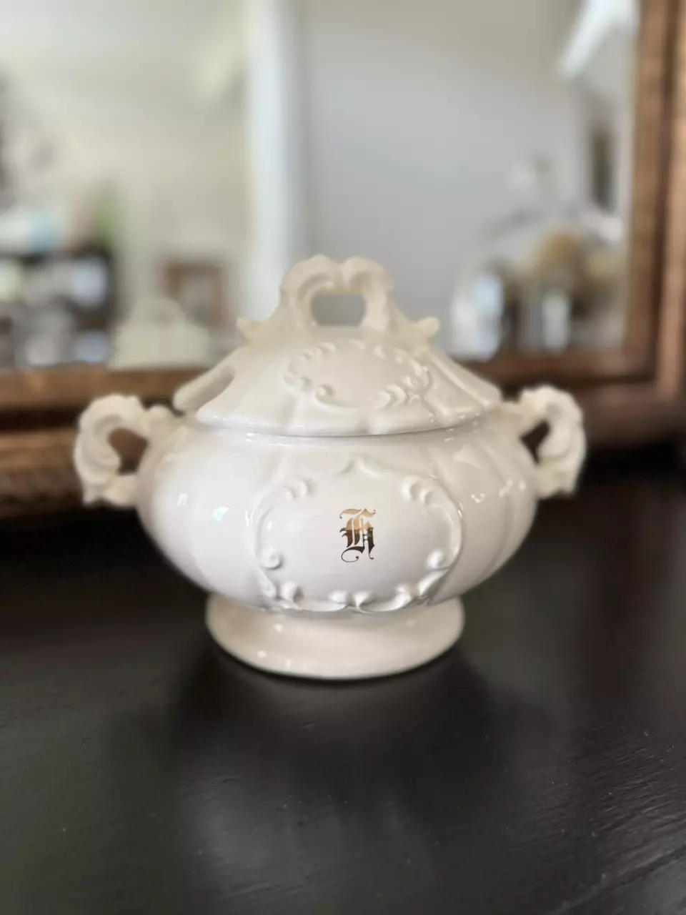 plant/White Ceramic Lidded Tureen – Hobbyist Piece (Dated 11/9/65)-0
