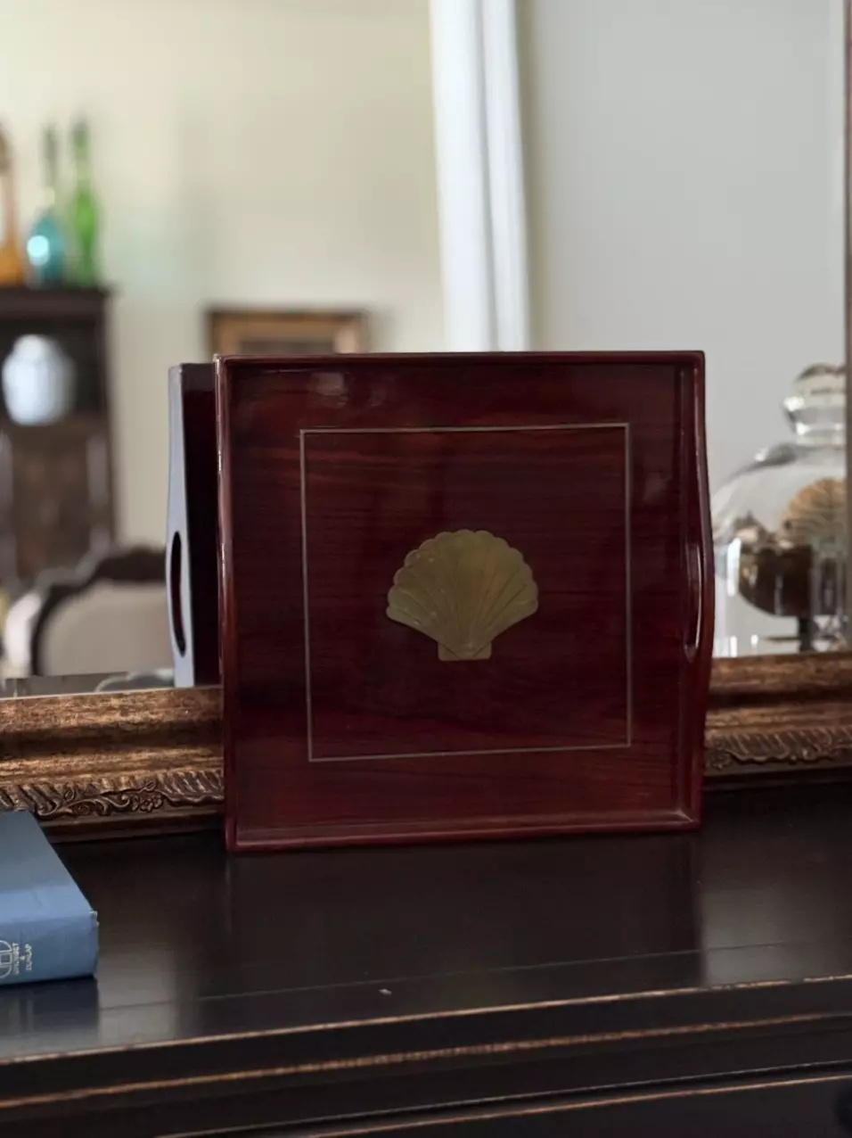plant/Rosewood-Style Tray with Brass Shell Inlay – Made in Korea-0