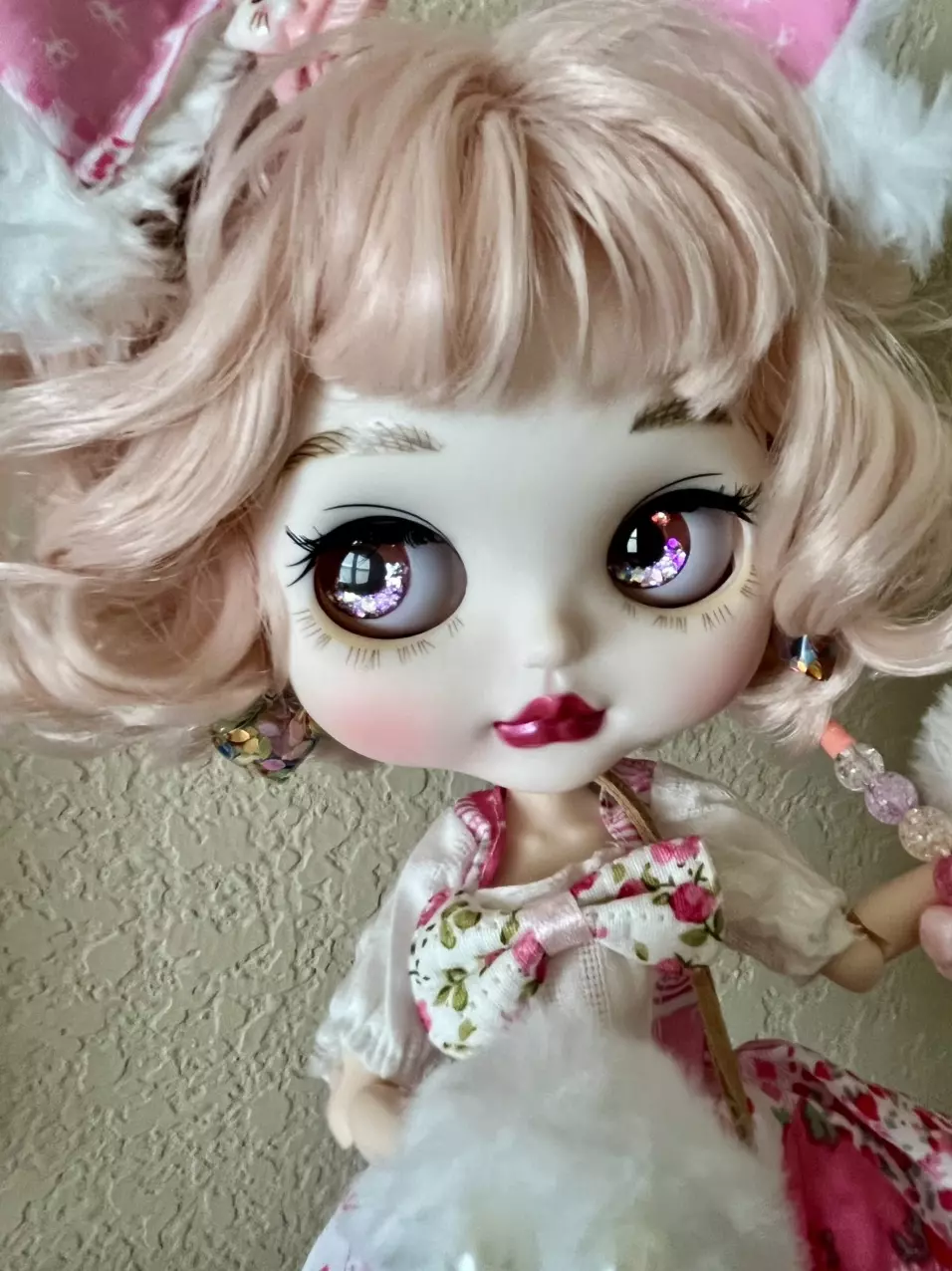 plant/Hello Kitty custom Blythe doll sparkling eyes-1