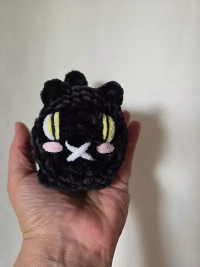 plant/MADE TO ORDER Small Little loaf black cat-0-thumbnail