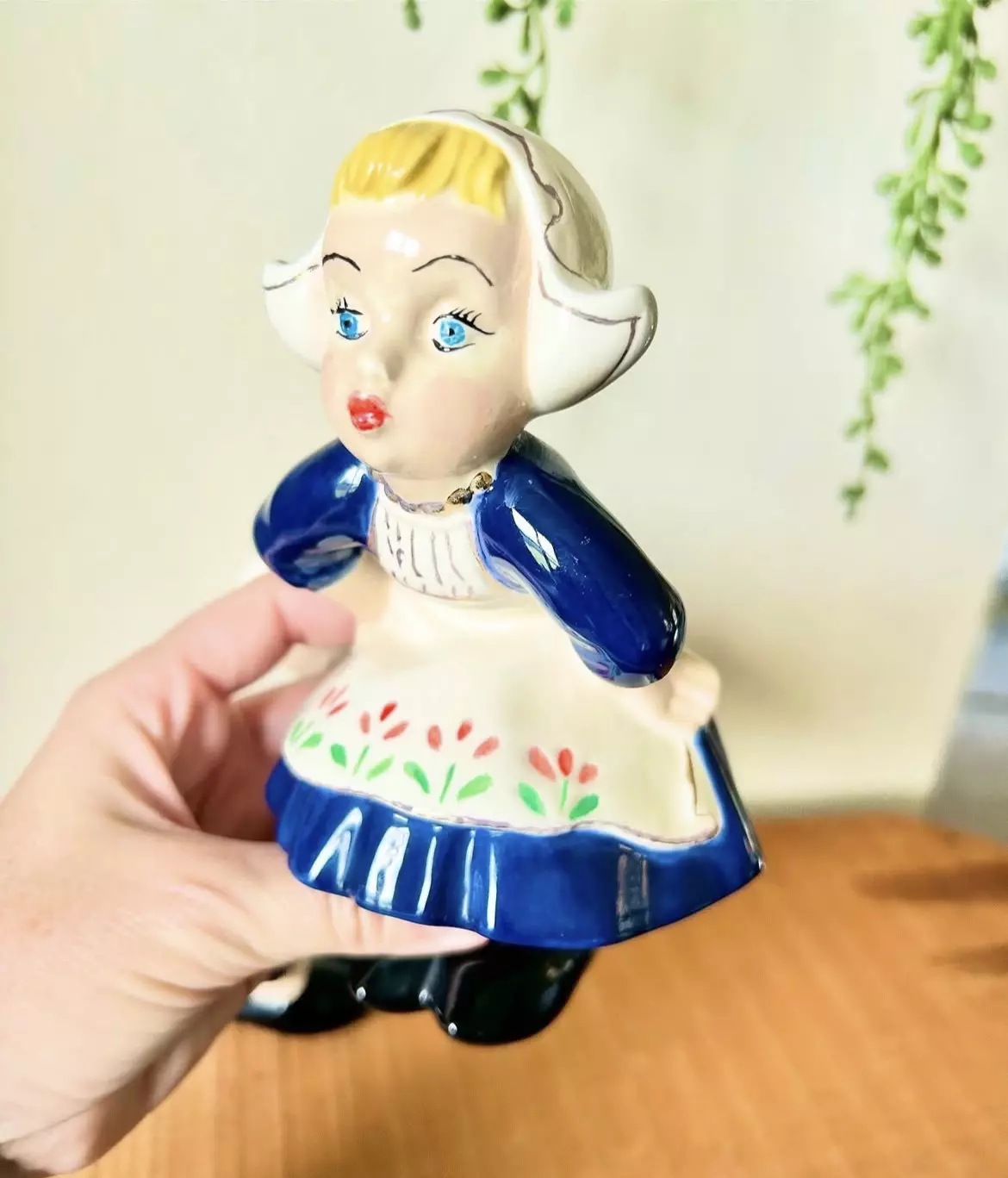 plant/Sweet vintage porcelain Dutch boy and girl-4