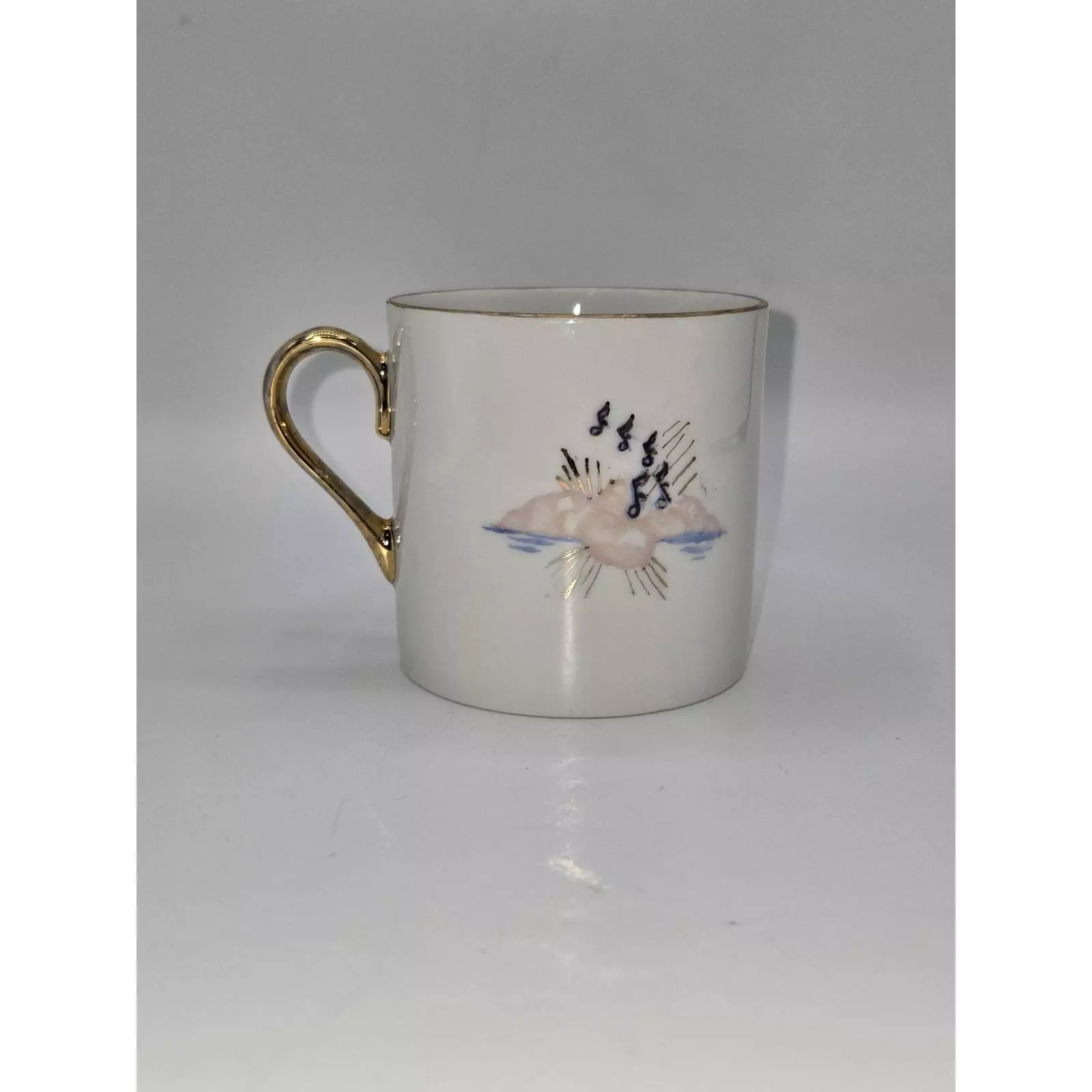 plant/Vintage White Porcelain Mug with Gold Handle 1967 Music Notes & Arrow-0