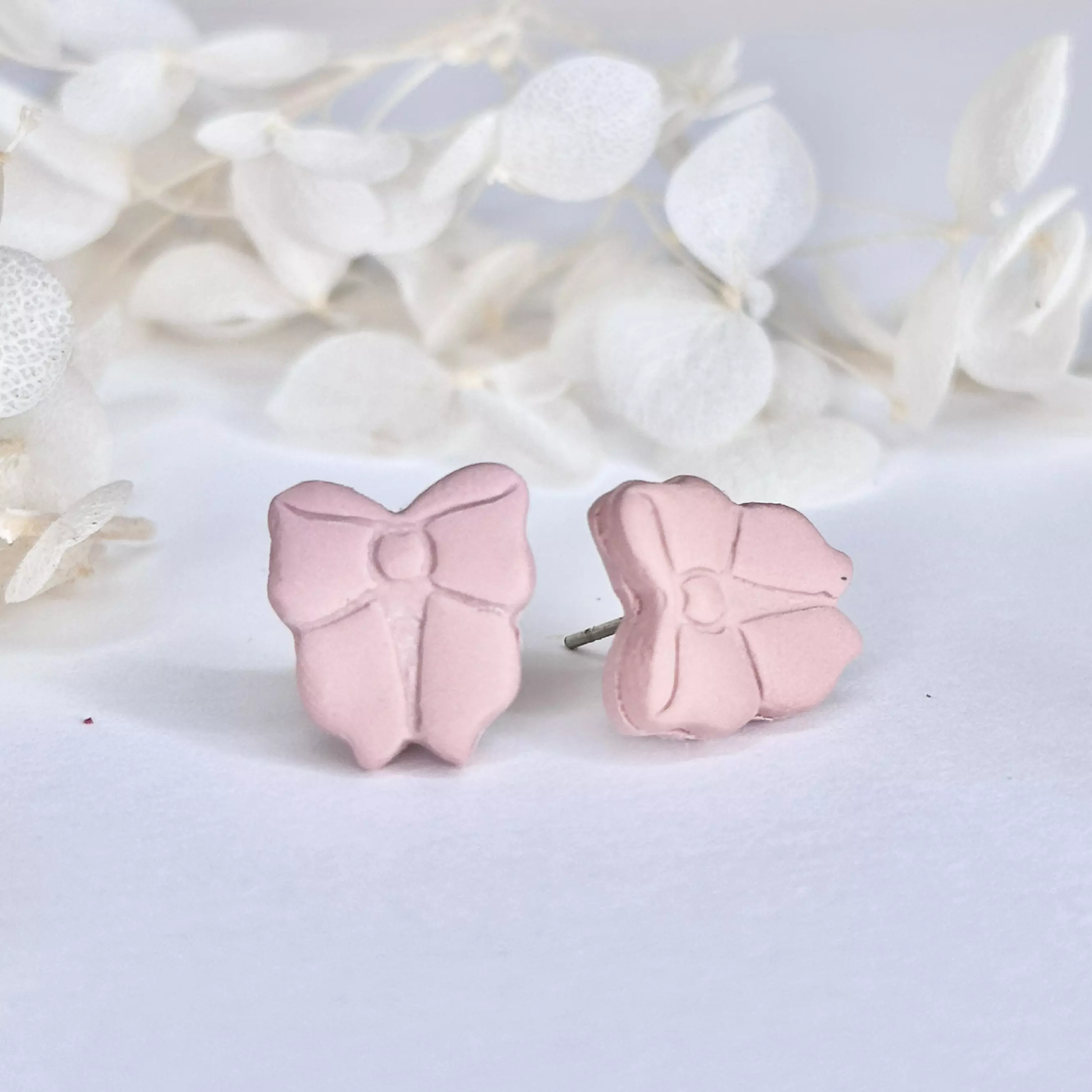 plant/Pink Bow Studs-0