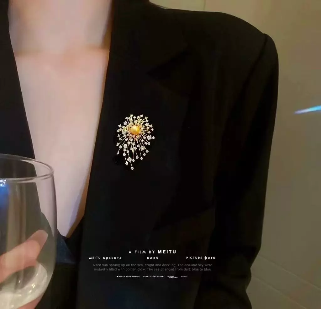 plant/The salt water golden pearl brooch-3