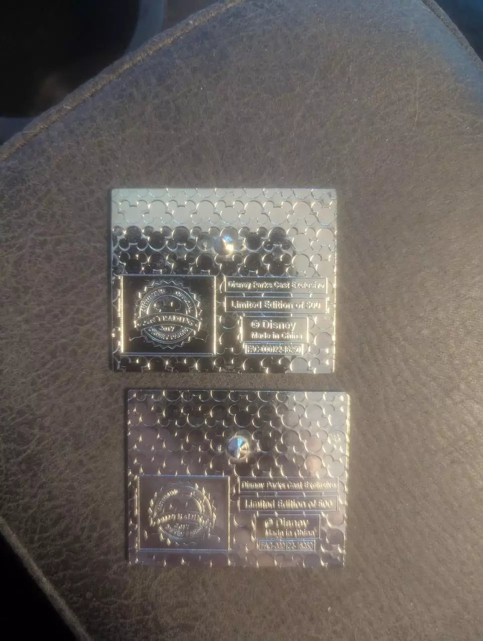 plant/Limited Edition Disney Villain Wanted Posters pins-1