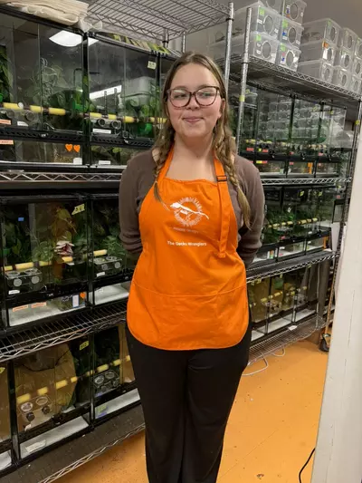 plant/Apron with Pockets & Stain Release Technology  - Orange-1-thumbnail