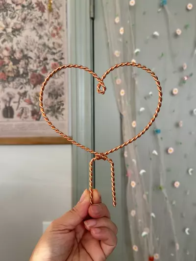 plant/✨💗 mini heart trellis ~ 5” x 4”  💗✨-0-thumbnail