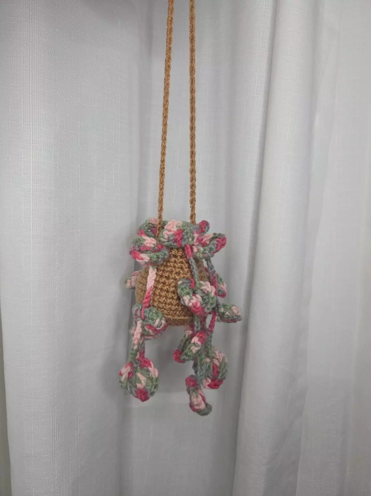 plant/String of hearts hanging plant with brown pot. Crochet Handmade-0