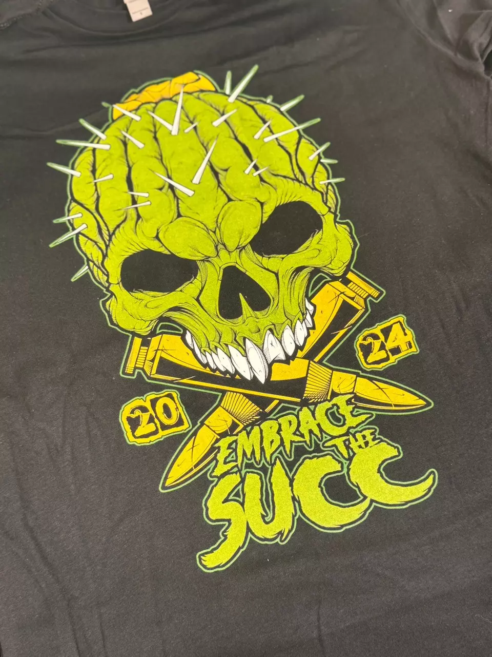 plant/Embrace the Succ skull shirt -0