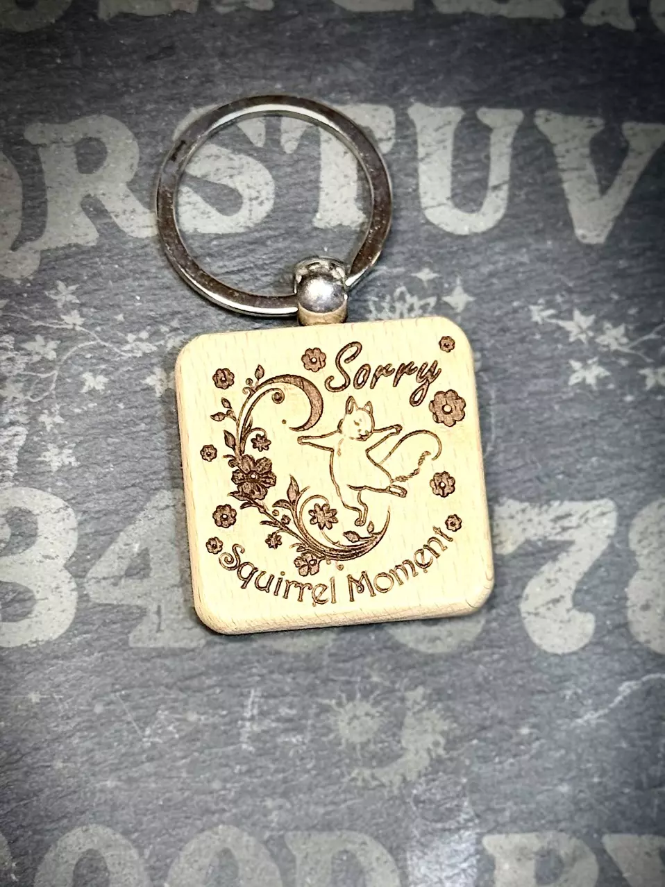 plant/Squirrel moment keychain-0