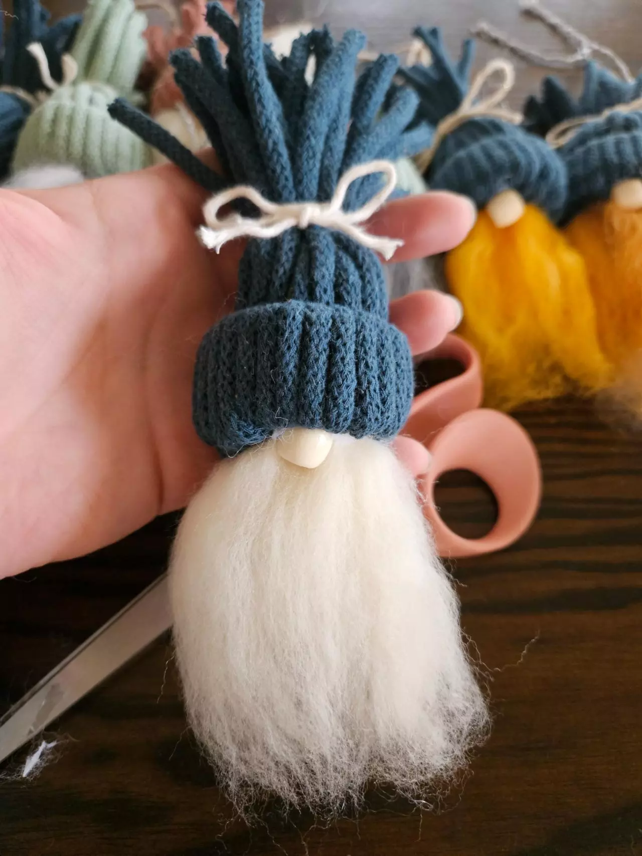 plant/Gnome ornament #2-0