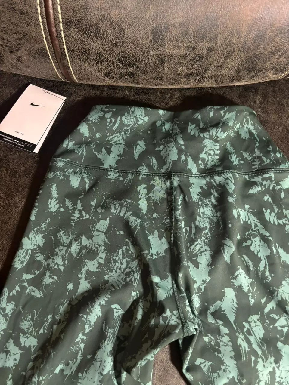 plant/Nike One Dri Fit 7/8 Women’s Size Small Green Floral Leggings-7
