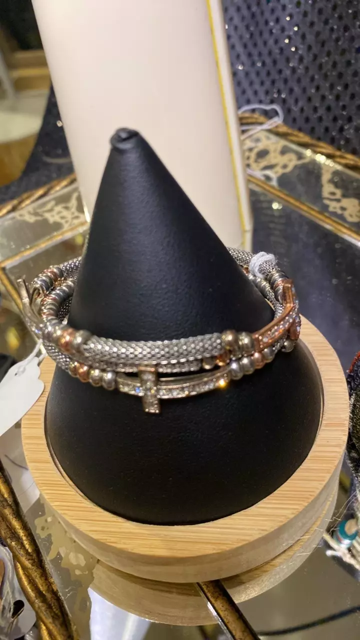 plant/VB 930 vintage try tone multi layer Side Cross Coil Bracelet-2